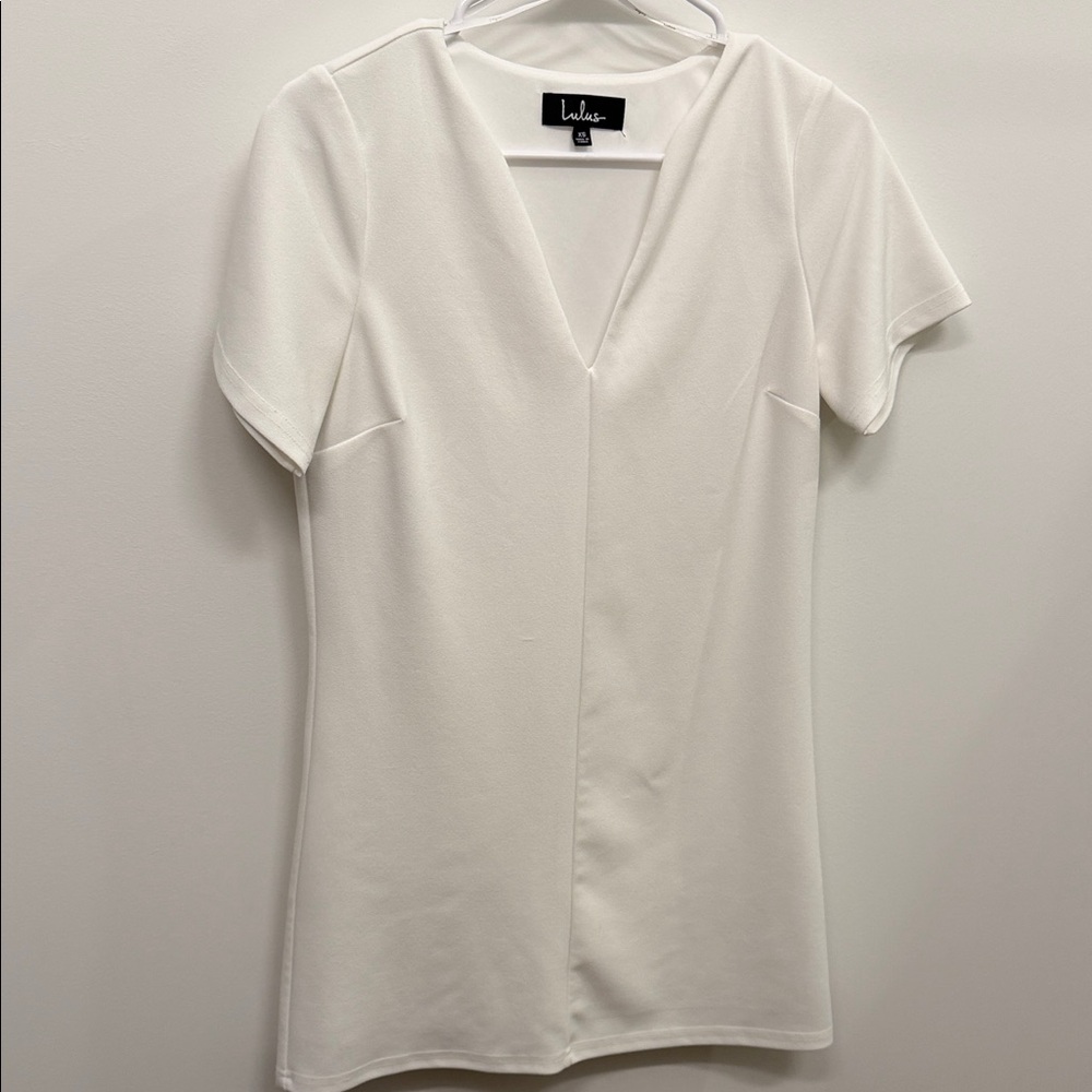 Lulu's White V-Neck Women's Shift Dress - XS